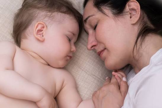 We Asked Sleep Consultants How to Survive the Newborn Days